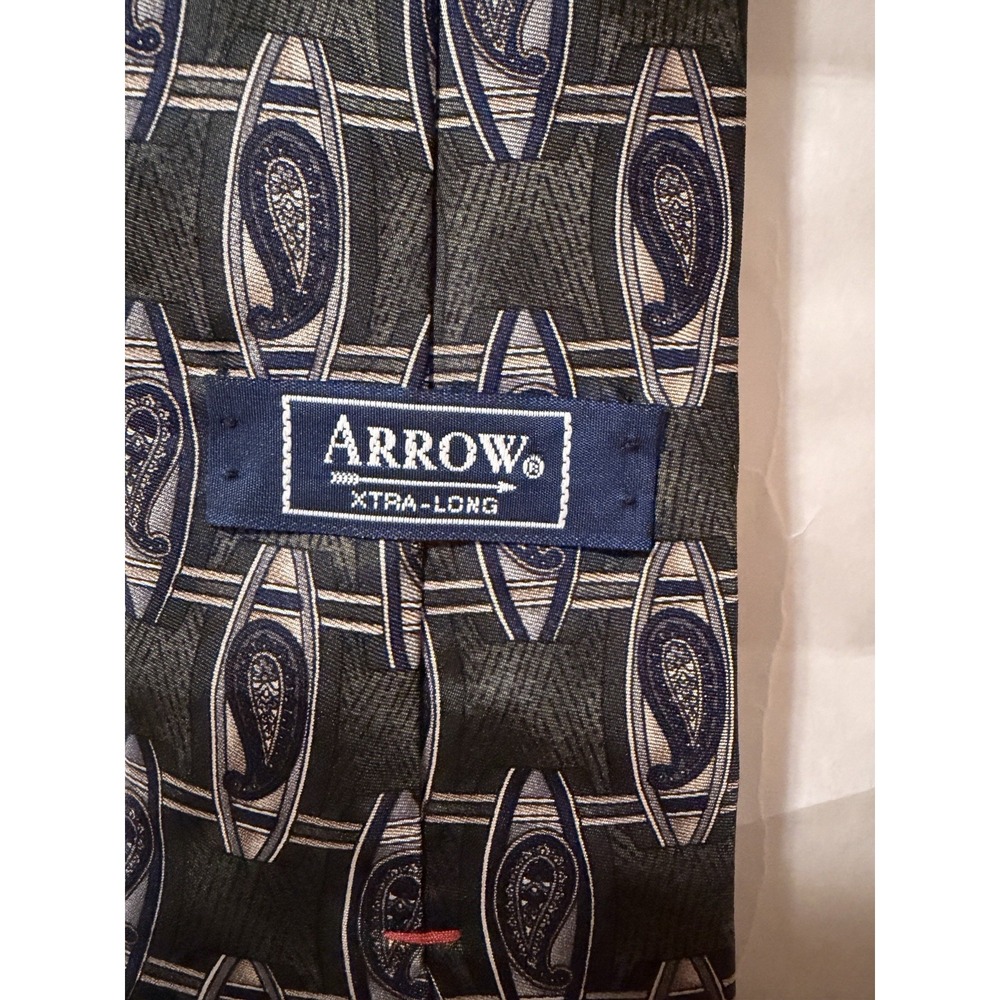 Arrow brand tie with an extra-long length - Picture 2 of 5